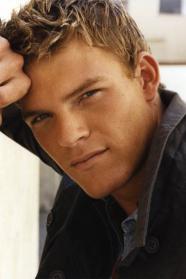 Alan Ritchson