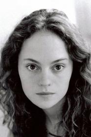 Angela Bettis