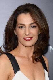 Ayelet Zurer