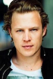 Christopher Egan