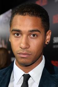 Elliot Knight