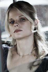 Joelle Carter