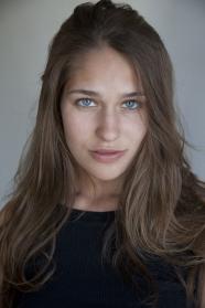 Lola Kirke