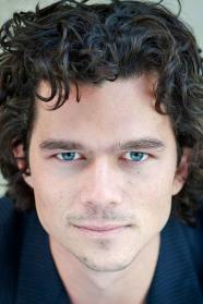 Luke Arnold