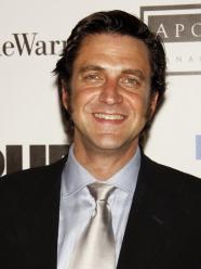 Raul Esparza