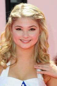 Stefanie Scott