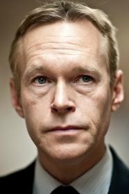 Steven Mackintosh