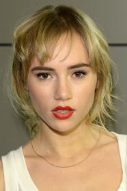 Suki Waterhouse