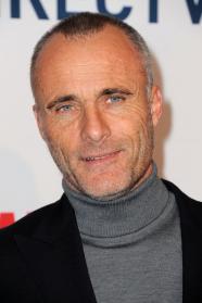 Timothy V Murphy