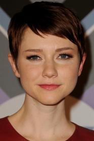 Valorie Curry